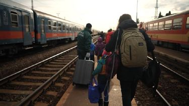 Guerra en Ucrania deja ya dos millones de desplazados y combates recrudecen en Mariupol