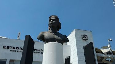 CSD Colo-Colo sobre Blanco y Negro: No somos ingenuos, no entregaremos nuestros votos a cambio de promesas vacías