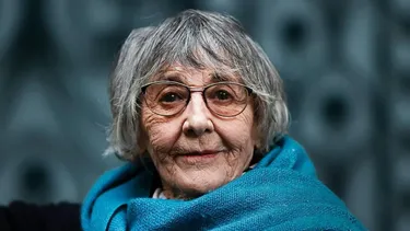Exposición de 50 piezas de fotógrafa chilena Julia Toro que captura cotidianidad de la dictadura se extiende en CCLM