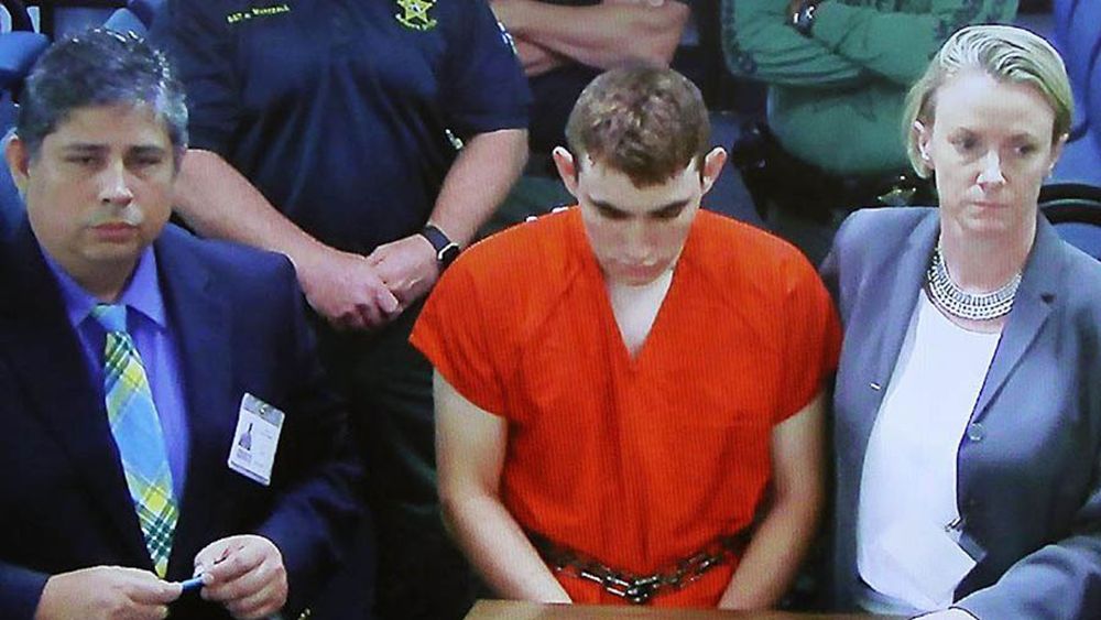 Autor de masacre en liceo de Florida se fue al McDonald’s después de matar a 17 personas