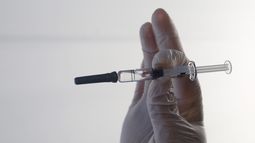 Gobierno pone urgencia a proyecto contra antivacunas: Sancionará a padres que no vacunen a sus hijos