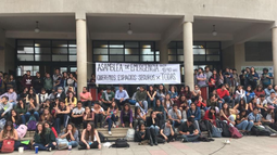 Estudiantes de Derecho de la Universidad de Chile iniciaron toma exigiendo mejoras en protocolo de acoso sexual