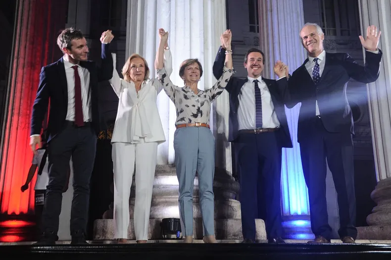 14562 a uno 1647167.webp