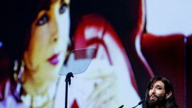 La artista transgénero Conchita Wurst inauguró la Conferencia Internacional del SIDA