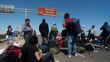 Perú despliega 180 policías en la frontera con Chile para prevenir la migración irregular