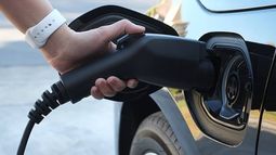 Alternativa al litio: presentan primer auto eléctrico con baterías de sodio ion