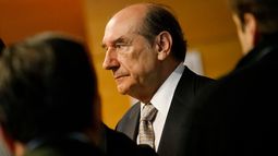 Justicia absuelve a excomandante Fuente-Alba de los cargos por lavado de activos