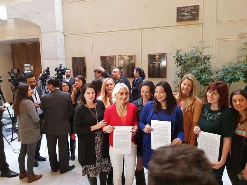 mujeres diputadas.jpeg