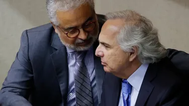 Andrés Chadwick es investigado en calidad de imputado por delitos de corrupción distintos a Caso Audios