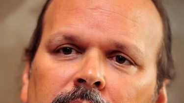 Presidente de Cuba anuncia deceso de Camilo Guevara, hijo del Che