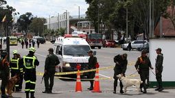 Atentado con coche bomba en Escuela de Policía de Colombia deja una decena de víctimas fatales y más de 40 heridos