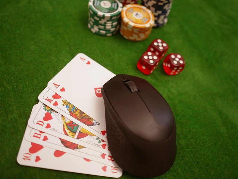 online poker gcd42474ae_1920.jpg