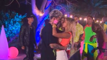 Nació el amor en Tierra Brava: Así fue el primer beso de Nico Solabarrieta y ‘Guarén’
