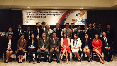 “De interés particular”: El desconocido informe sobre viaje de Cathy Barriga a Corea del Sur