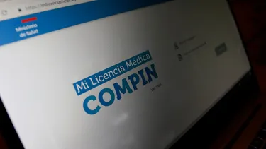 Madre que cuidaba a hijo con grave enfermedad sufrió rechazo de licencia médica: Va a la justicia y ordenan pagarla