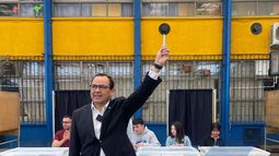 Jorge del Pozo, alcalde reelecto de Chillán Viejo, es detenido este lunes por denuncia de VIF