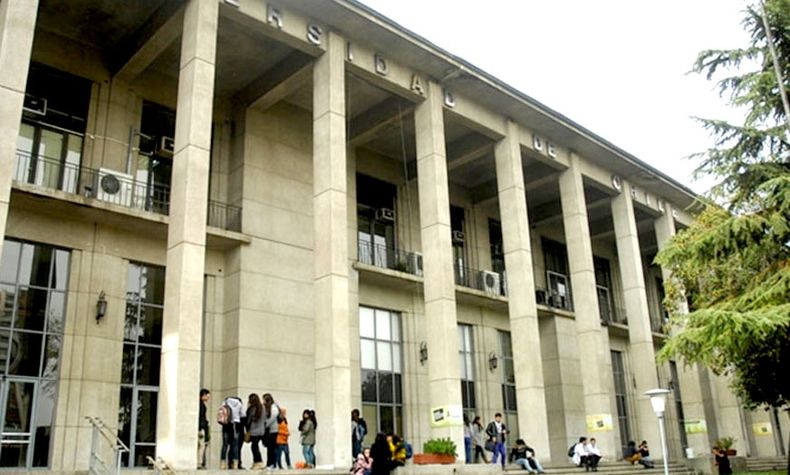 facultad medicina u chile.jpg
