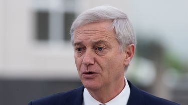 José Antonio Kast con cara de preocupado - Agencia Uno