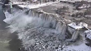 VIDEO| Cataratas del Niágara quedan congeladas debido a las bajas temperaturas
