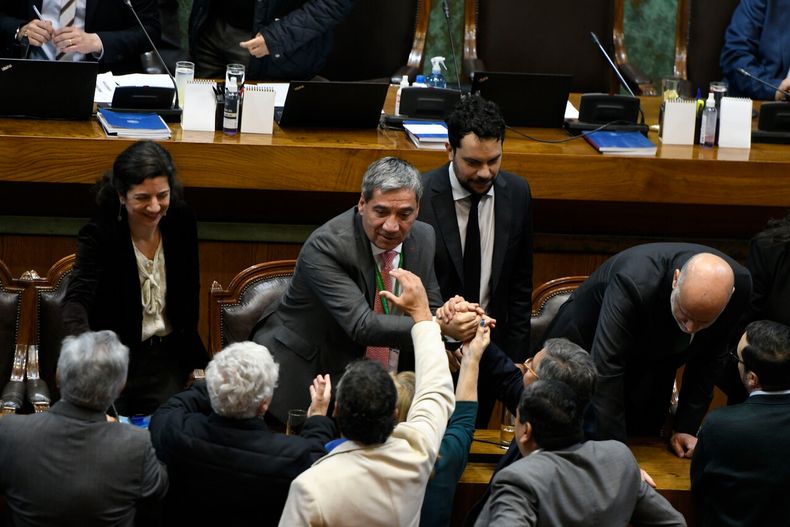 16055 a uno 1660257.jpg