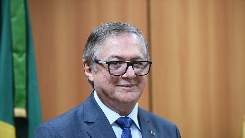 Ministro de Educación de Brasil cita a Pablo Escobar como ejemplo para alejar a los jóvenes de la droga: Había construido canchas de fútbol y una biblioteca