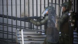 Avanza norma de la “distancia de seguridad” para Carabineros: stop a 6,4 metros antes de disparar