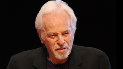Alejandro Jodorowsky se niega a ver cine a sus 95 años: Hollywood es un veneno