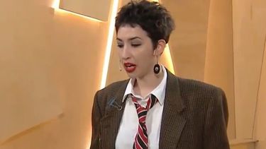 Es muy cruel con nosotras mismas: Hija de Moria Casán explicó por qué dejó de usar ropa femenina