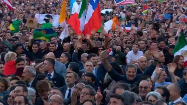 Así fue la tensa espera en Roma para conocer al nuevo papa