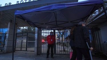 Ministra de Salud plantea “blindar” el Hospital Sótero del Río tras balacera en el recinto