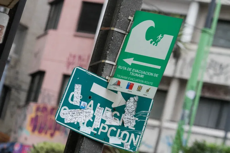 9999 evacuaciontsunami.webp