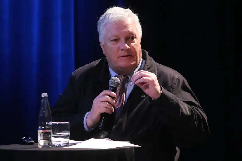 20470 a uno 1575192.webp