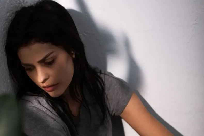 una mujer es asesinada cada 10 minutos en el mundo alertan por senales invisibles de violencia.webp