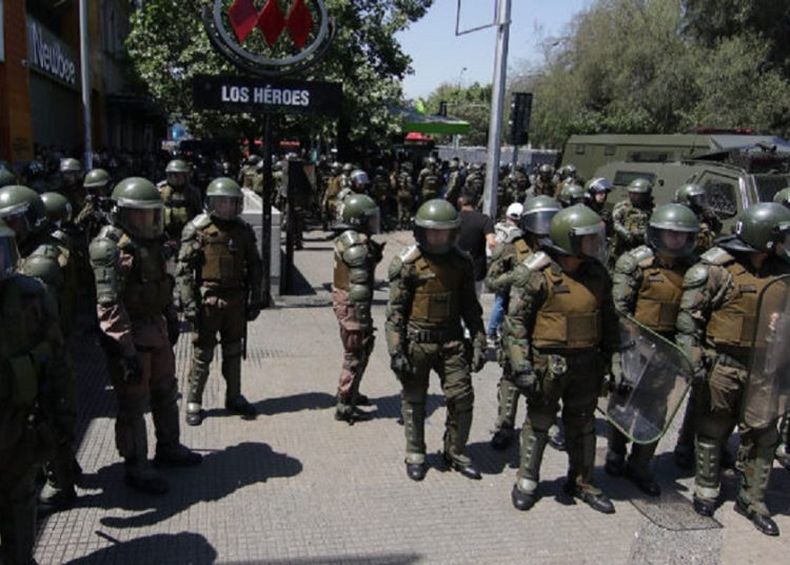 carabineros manifestaciones 750x400 750x536 1.jpg