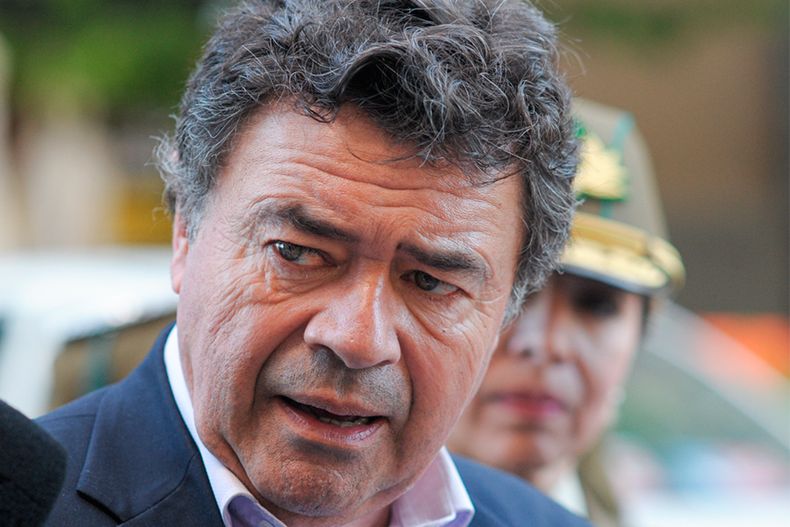 esteban valenzuela.jpg