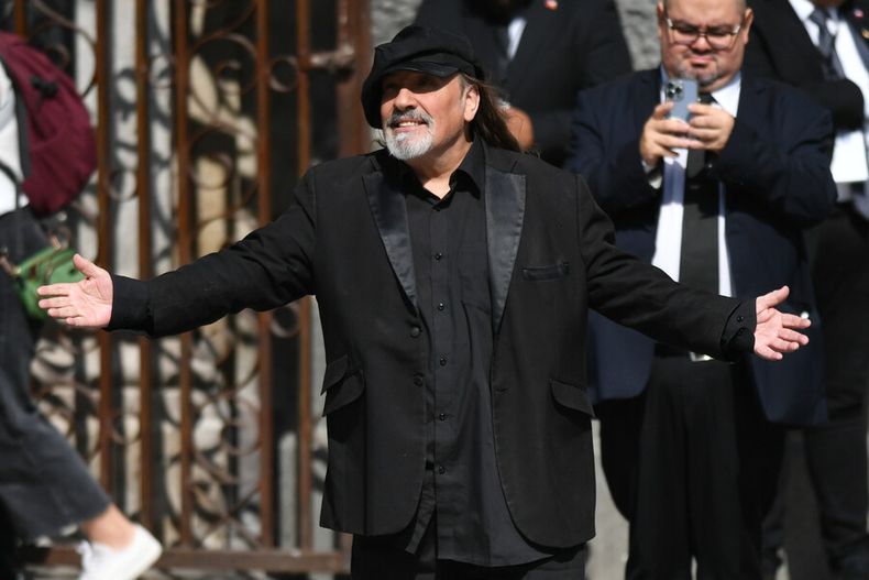 Negro Pinera.jpg